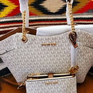 Michael KORS Vanilla Chain Logo Bag